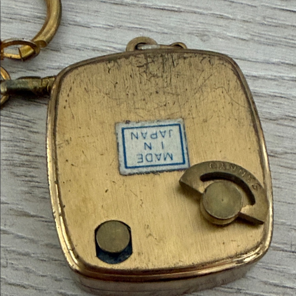 Vintage Sankyo Clemson Paw Keychain - Picture 4 of 5